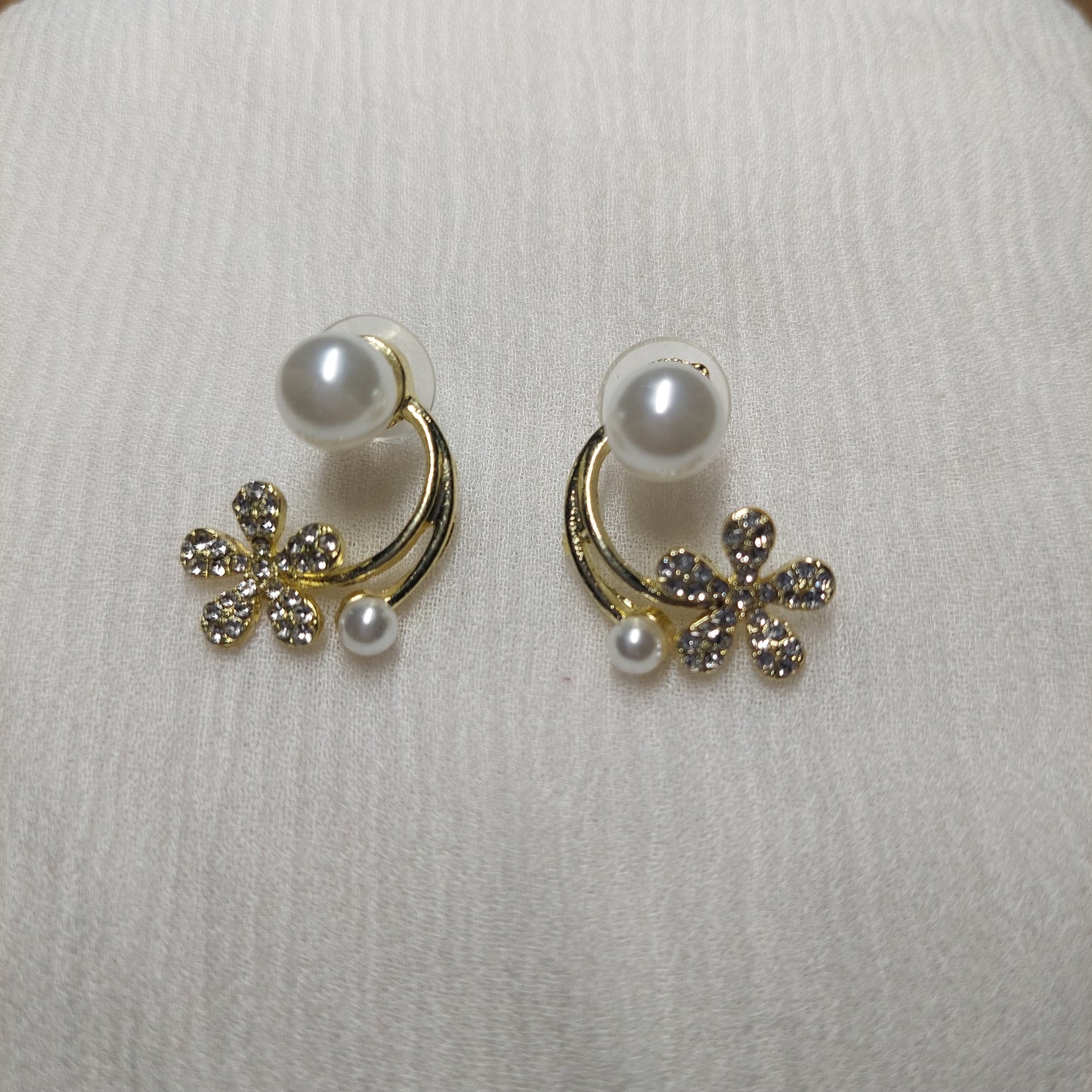 Flower and Pearl Earrings