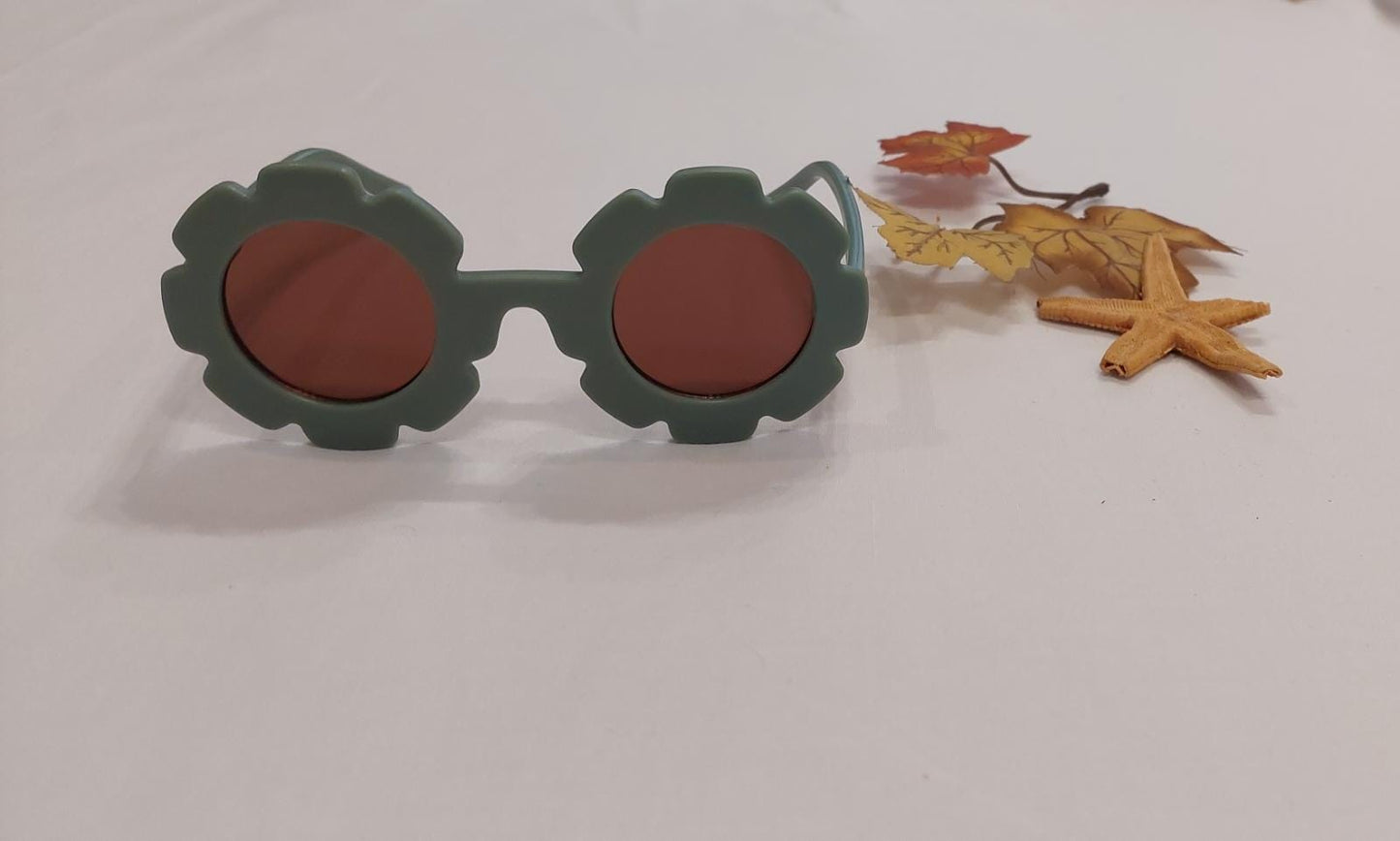 Green Flower Glasses