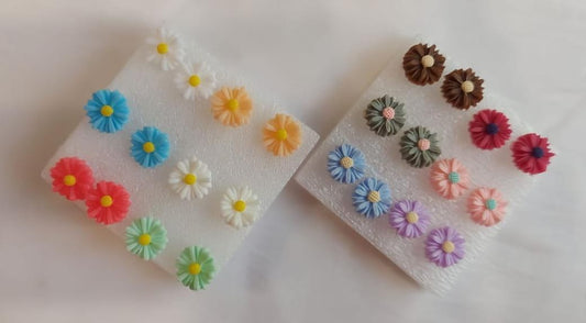 Daisy Flower Earrings Pair